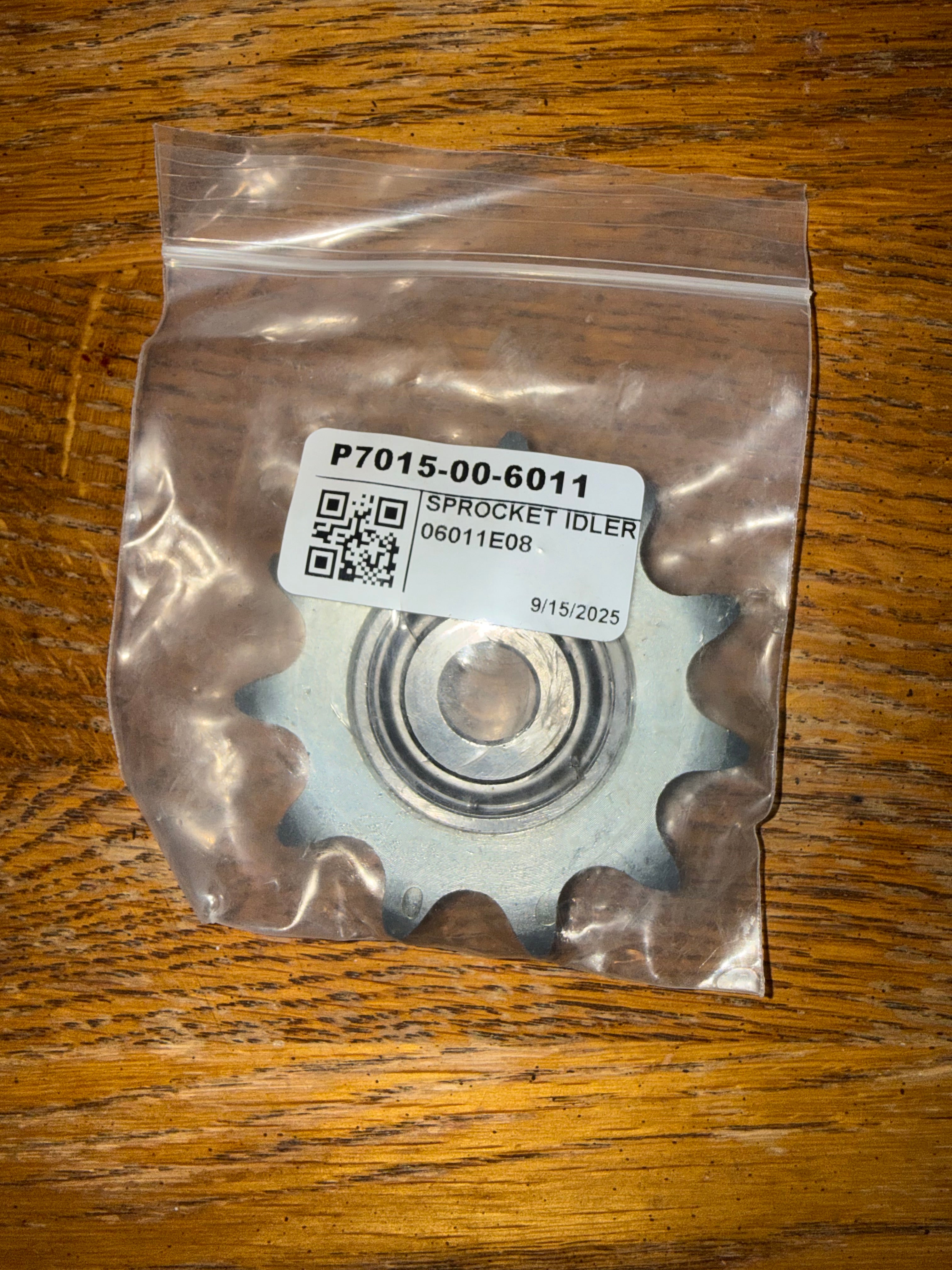 P7015-00-6011 SPROCKET IDLER